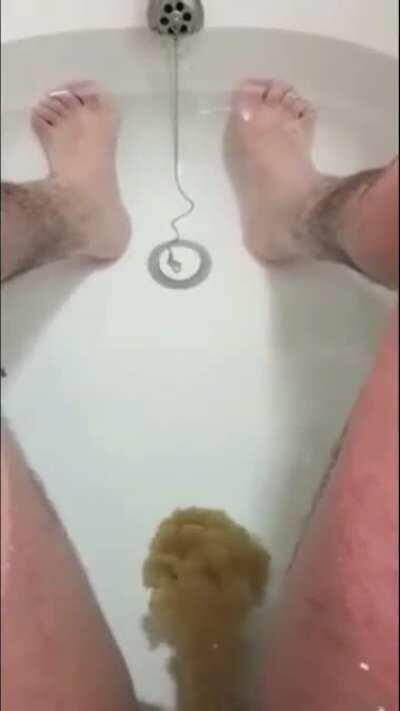 THE BABY(DABABY) BATHING HIMSELF REAL NOT FAKE