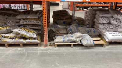 tERrorist plANTS bioWeapOnS IN fROnT oF innOCENT BYsTanDErS