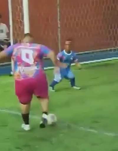 Golaço do craque Walter