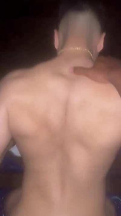 Using a thick bottom in a dark park.