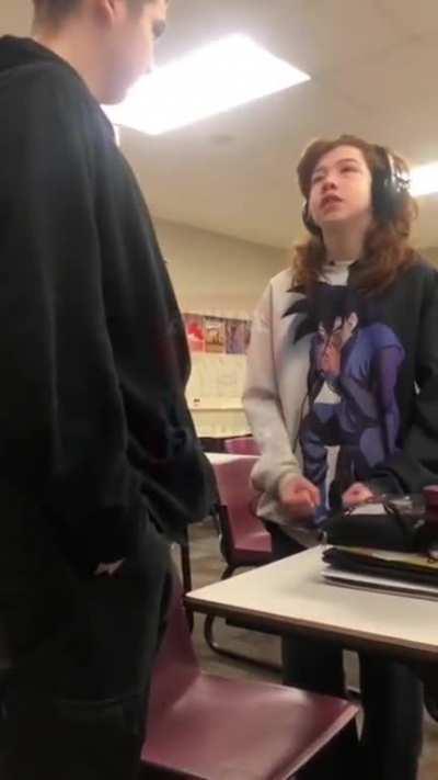 Discordian vs. Redditor: A Battle of Internet Titans! Who Reigns Supreme?