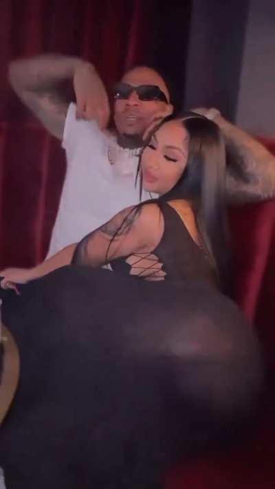 That thang got a mind of its own 🍑