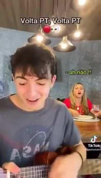 Espírito incompetente dos milicianos, transforme essa forma decadente em PT