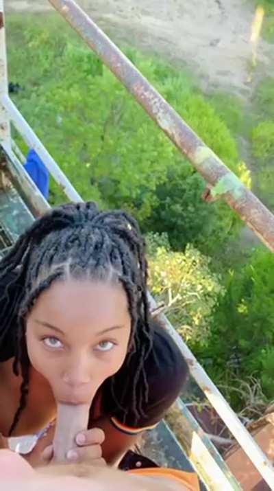 Enjoying the great outdoors 😏