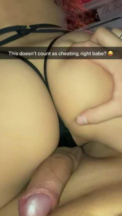 She went clubbing with her ex but promised not to cheat