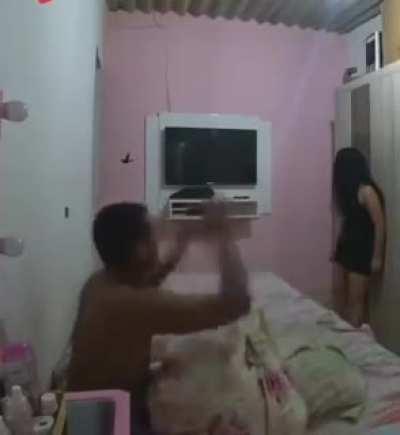 ele se borrou inteiro mano