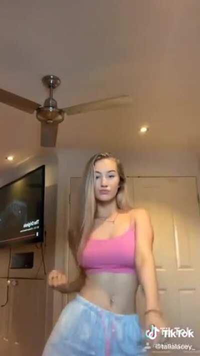 Bouncy 18yr Old Tatas