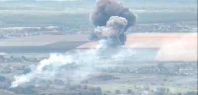 A Russian ka-52 being shot down by Ukrainian manpads, date and location unknown.