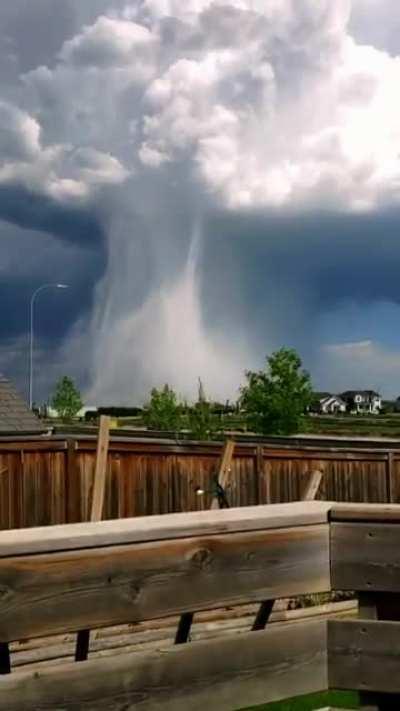 🔥 local rainfall spectacle