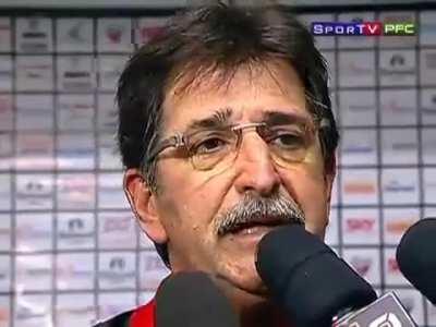 Renê Simões após Neymar xingar o novo treinador da seleção Brasileira, Dorival Júnior, em jogo no que os treinadores se enfrentavam em 2010: 