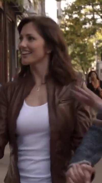 Minka Kelly (Man Seeking Woman)