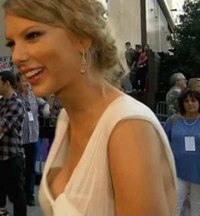 Braless Taylor
