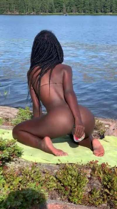 I have so much fun when I fuck myself out in nature. Can you spot the boat passing by? 😜