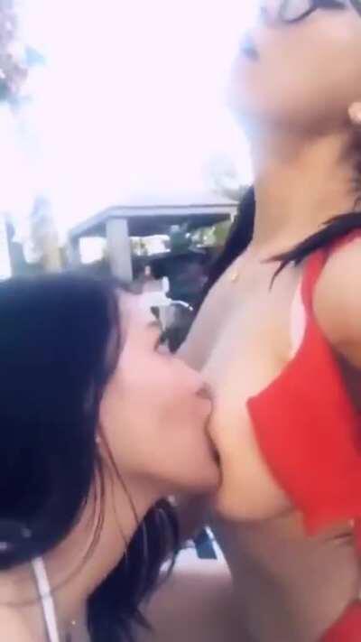 Jasmine unzipping Stellar Loving boobs with her teeth