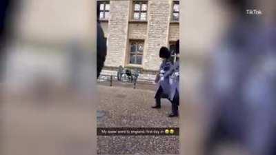 The Queen's Guardsman have no chill