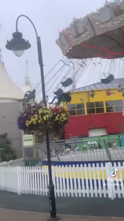 Bro thinks he's the honored one