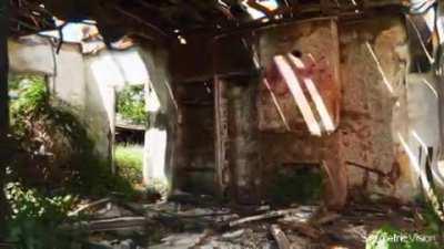 This Destroyed House Is Pretty Intense (Psychedelic Visuals)