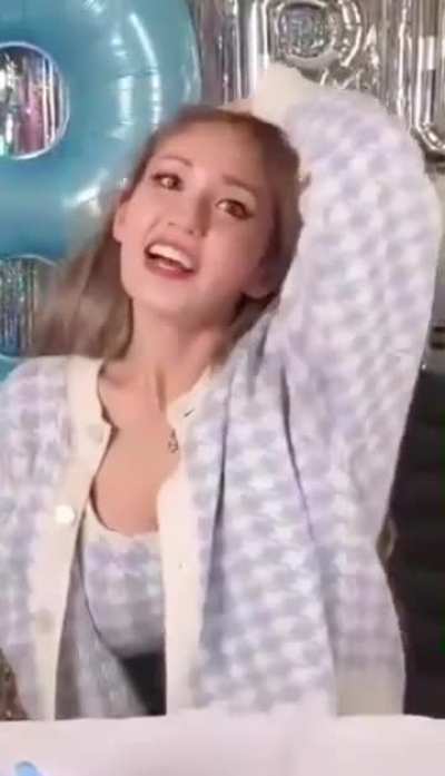 Jeon Somi crazy compilation 🥵 (posted months ago)