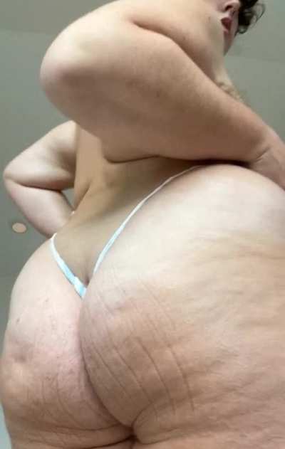 I sold out so quickly yesterday I put 50 more 50% off spots up and there are only 26 left!!! WHAT ARE YA WAITING FOR?!