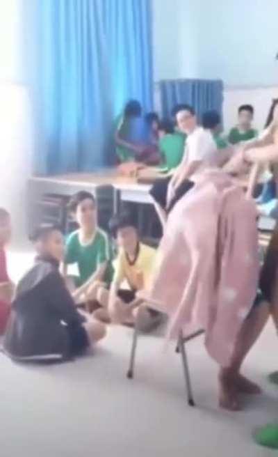 Ok class, today we are going to show you how to pop off a head.