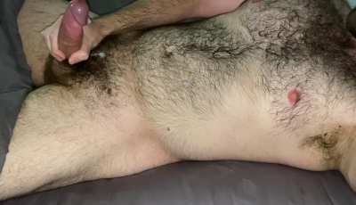 (35) Cumming so hard I forgot to keep the camera focused