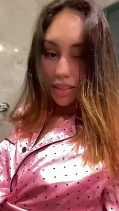 say hi if u like my pijamas!