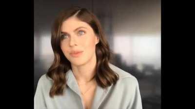 Beautiful from White Lotus press chat (GIF)