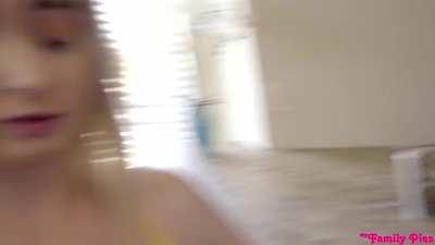 Family Breakfast – S4:E5 (Step Porn)