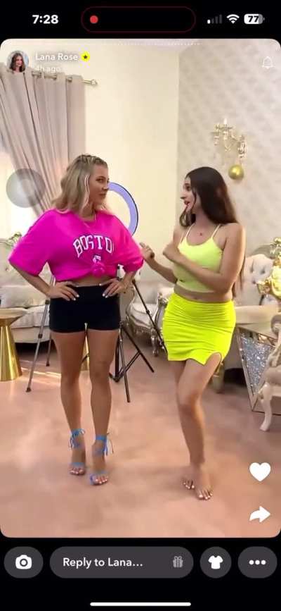 Lana Rose & Sabina 😍😍💅