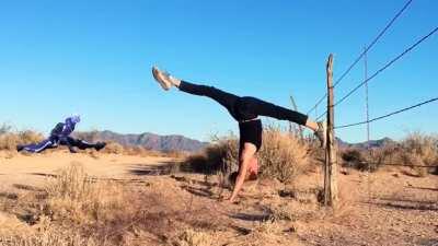 Split handstand: