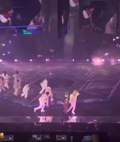 600kg board fell down during a concert in Hong Kong.