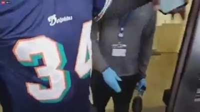 Goodwill refusing entry to a group of BLM supporters