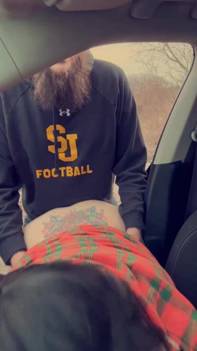 I love getting humped in the wild!