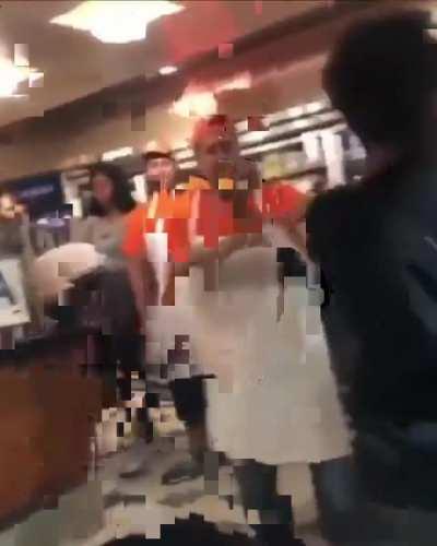 This wannabe gangster Gen-Z clown 