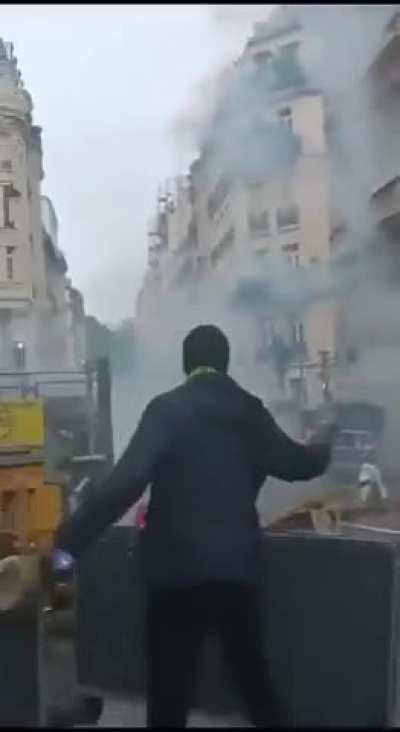 Paris burning again 🥰 lovely locals 