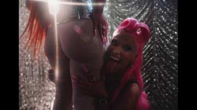 I love how Nicki lowkey sexually dominates the new rap girls in these vids. She did this to Coi too, now Spice. 