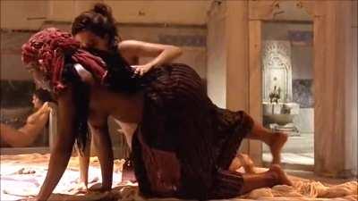 Harem Suare (1999), R-Rated, Marie Gillain and unknown extras (boobs, ass, and fully shaved pussy)