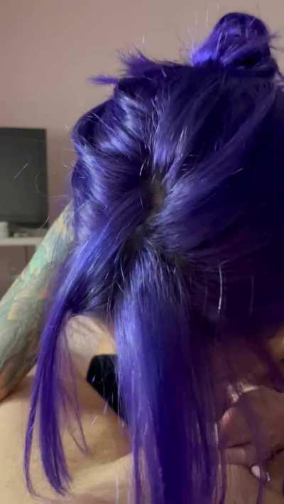 Girls who have purple hair suck the best dick