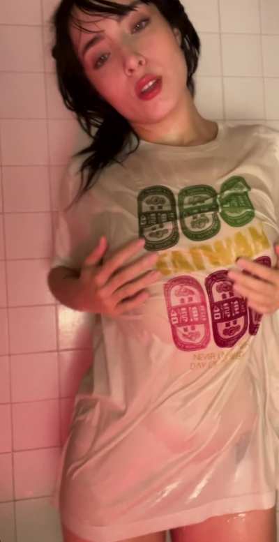 This is your college girl next door, wyd