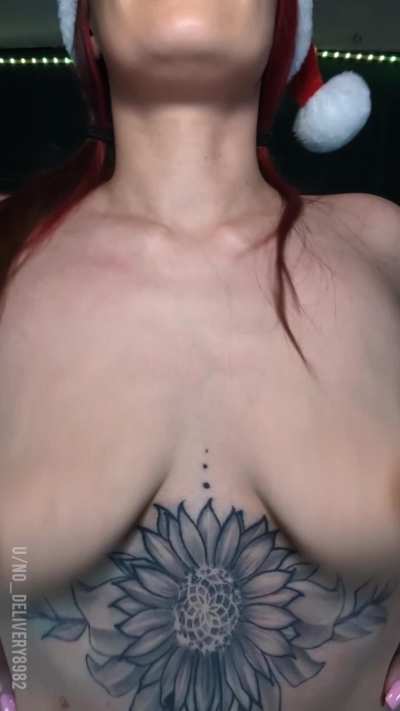 Joy to the world! Nipples bouncing