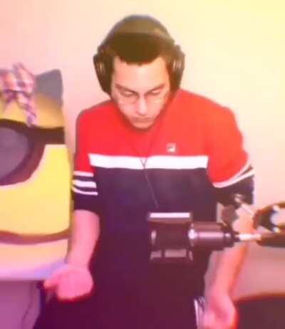 Mi mamá: hijo vamos al manicomio Yo un ezquizofrenico klo: