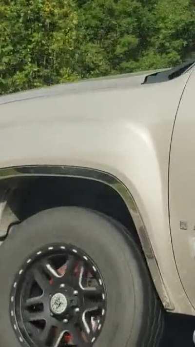 I think the wheels busted