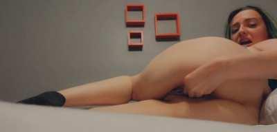 I'm trying so so hard 😫. Any pointers?