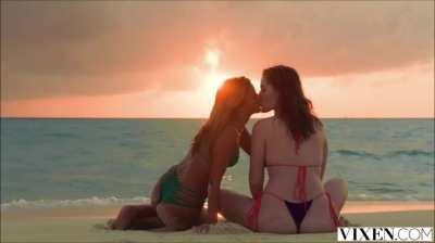 Making friends on vacation