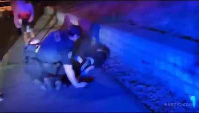 Mina Cavalli-Singer vs Jonathan Allen Worth.