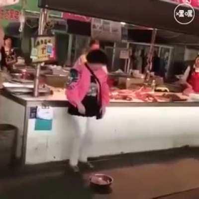 To throw meat on the floor