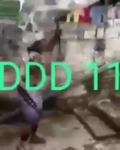 Já foi nos bailão aqui? É mto foda, vê no vídeo aí: