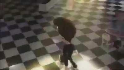 Era: 2000's or 2010's | Genre: Pop, I guess? | Male Artist | Language: Chinese(?)