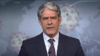 William Bonner no começo do Jornal Nacional de hoje