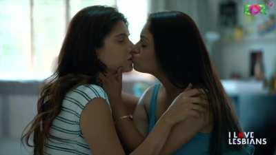 Taniya Chatterjee & Nidhi Mahawan - 